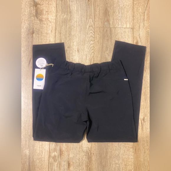 NWT Vuori Wayfarer Pants Tapered Women’s X- Small MSRP $98 Black - Picture 3 of 11